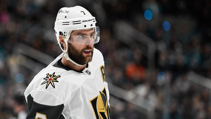 Alex Pietrangelo vs Sharks