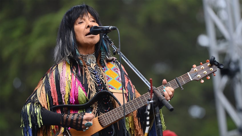 Buffy Sainte-Marie