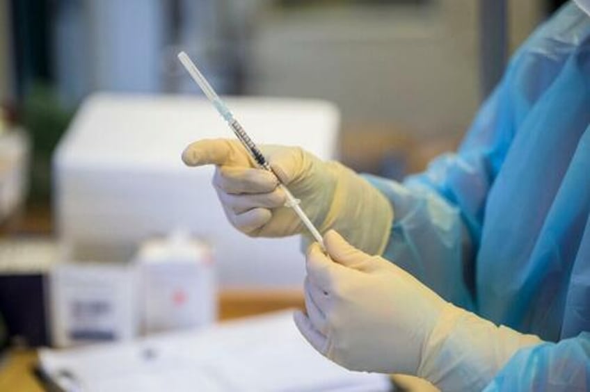state supreme courts take up covid 19 vaccine cases