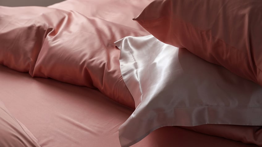 Silk pillowcase