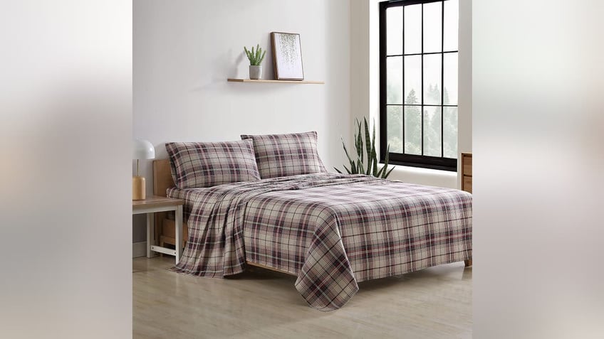 Your bed is sure to stay warm with flannel sheets on it. 