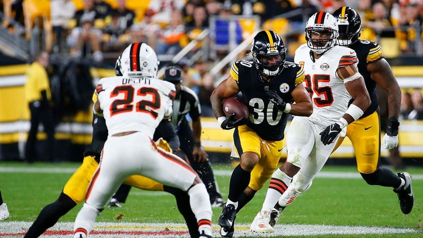 steelers jaylen warren faces hefty fine for illegal hit despite referees failing to throw flag on the play