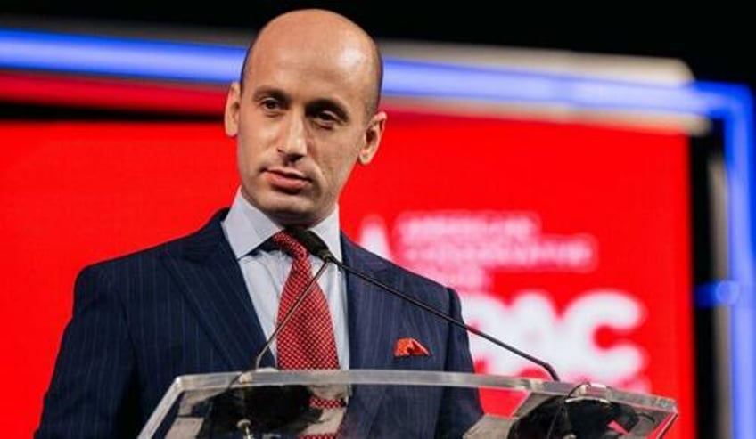 stephen miller emerges as frontrunner to be trumps next national security adviser report