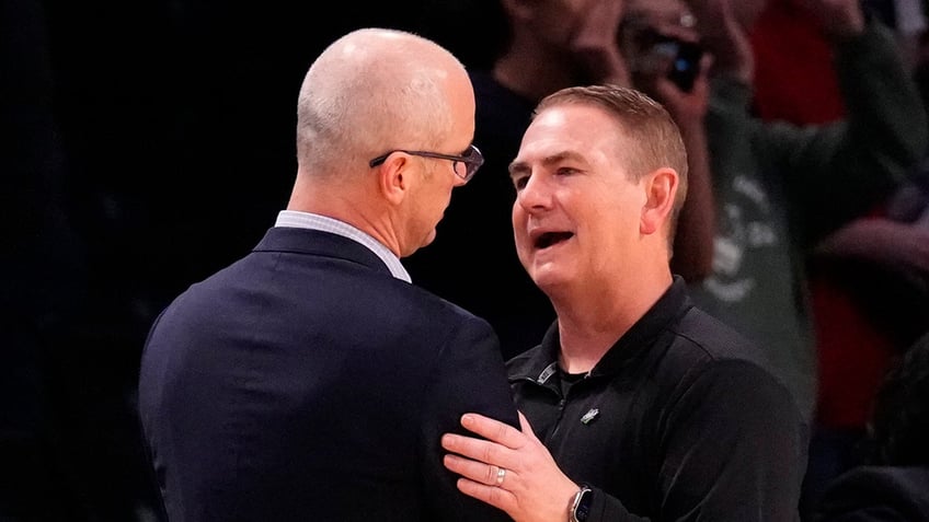 Connecticut Huskies head coach Dan Hurley and Stetson Hatters head coach Donnie Jones