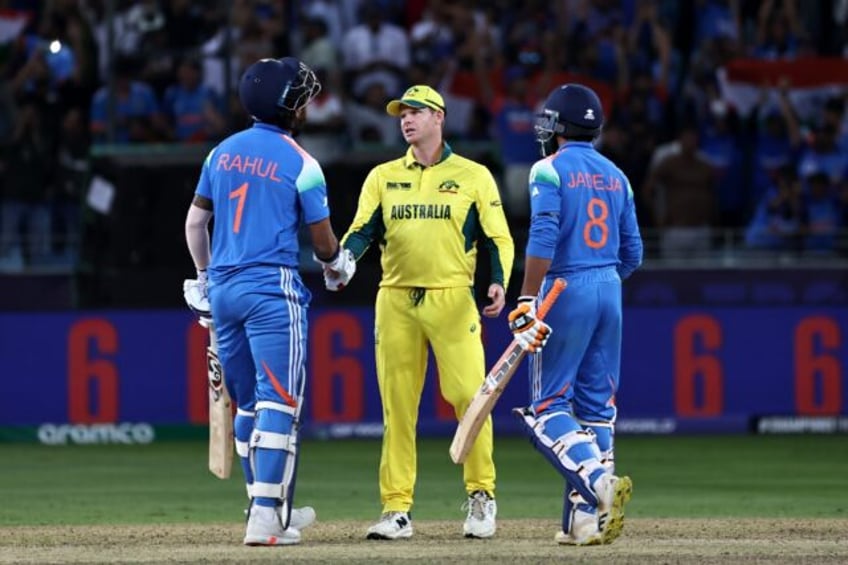 Australia captain Steve Smith (C) took an inexperienced team to the semi-finals