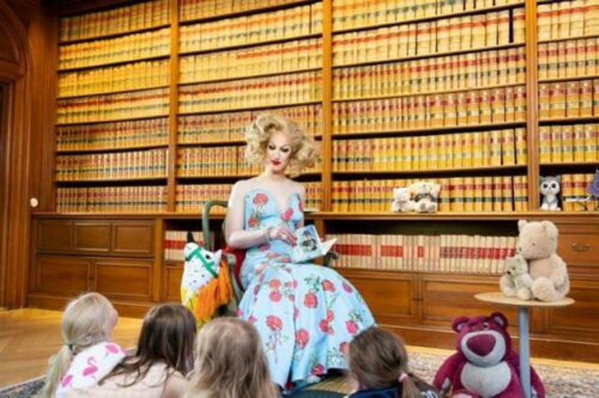 stockholms deputy mayor dresses in drag to host drag queen story hour