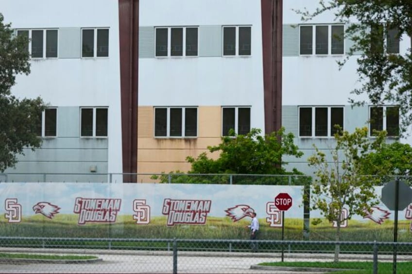 stoneman douglas high shooting site visited one last time by lawmakers and educators