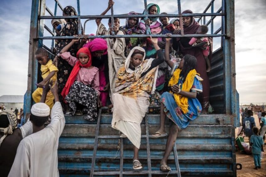 Since war broke out in Sudan, two UN-run transit centres in the South Sudanese town of Ren
