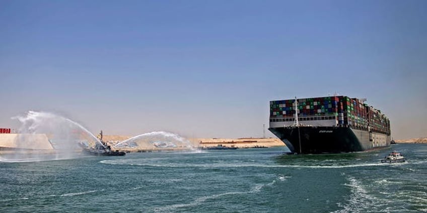 suez canal tugboat sinks after collision with tanker