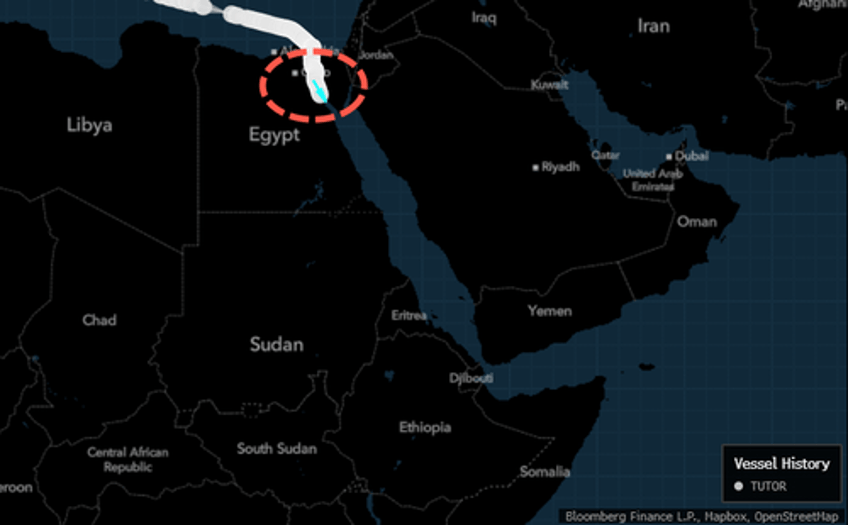 suicide drone boat hits bulk carrier near yemen