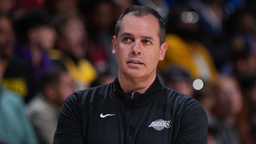 Frank Vogel coaches the Lakers