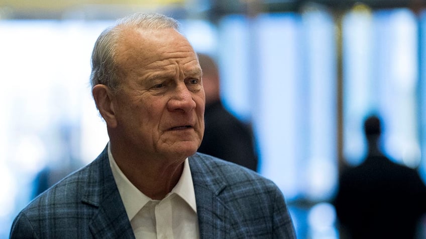 Barry Switzer in 2016