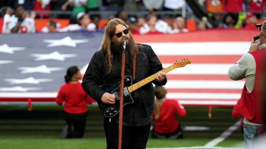 Chris Stapleton Super Bowl anthem