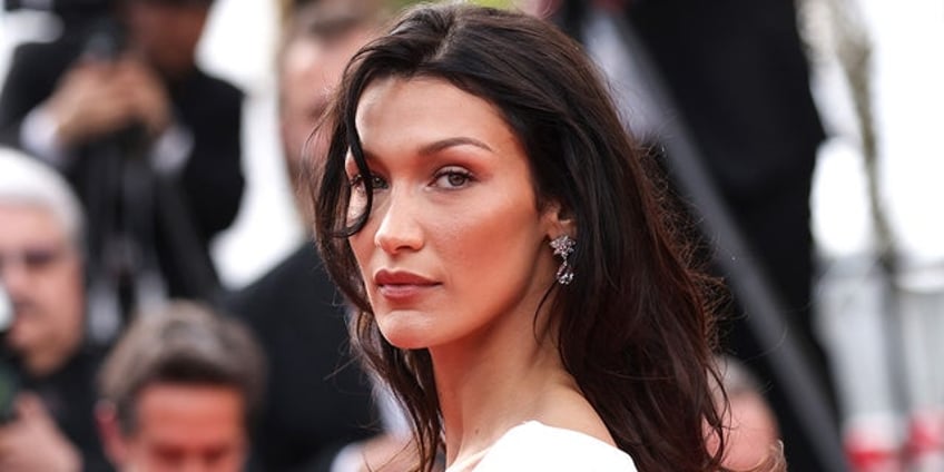 supermodel bella hadid shares treacherous lyme disease battle in new pictures invisible suffering