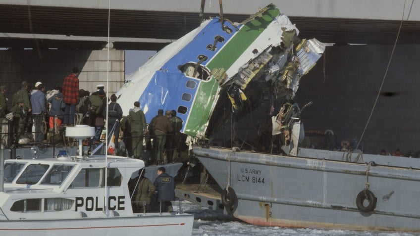 Washington, DC, Potomac River. Fuselage of plane from crash on Air Florida's flight 90.