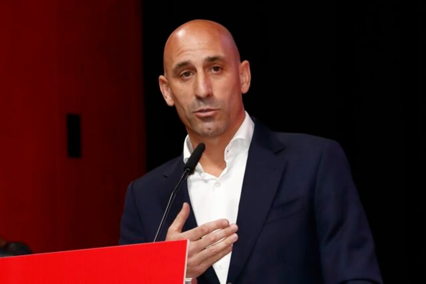 suspended spanish soccer federation president luis rubiales resigns after kiss scandal at world cup