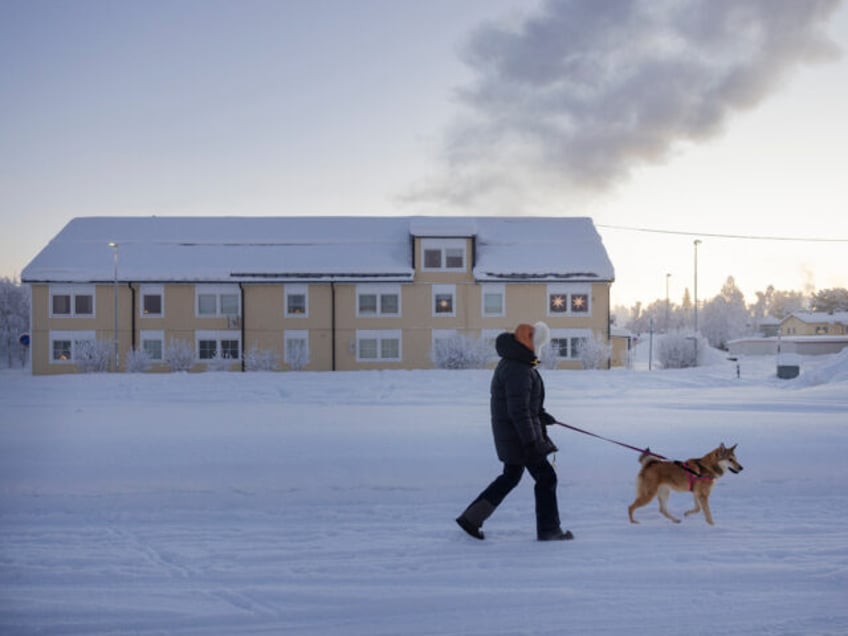 Snow and frost cover the village of Vittangi in Kiruna municipality in the north of Sweden, where temperatures dropped to -38,9 degrees Celsius during the morning on January 3, 2024. (Photo by Emma-Sofia Olsson / TT NEWS AGENCY / AFP) / Sweden OUT (Photo by EMMA-SOFIA OLSSON/TT NEWS AGENCY/AFP via …