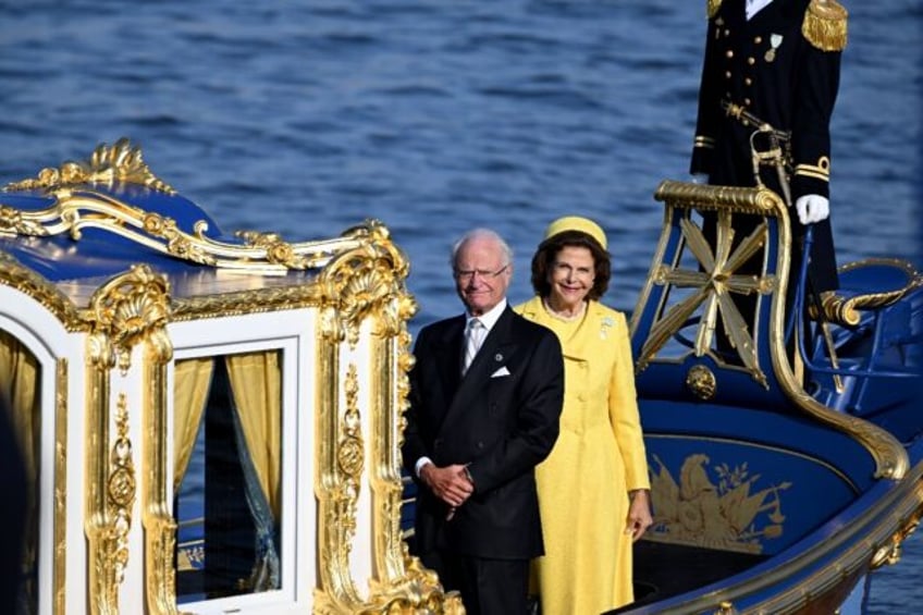 swedes throng capital for royal jubilee