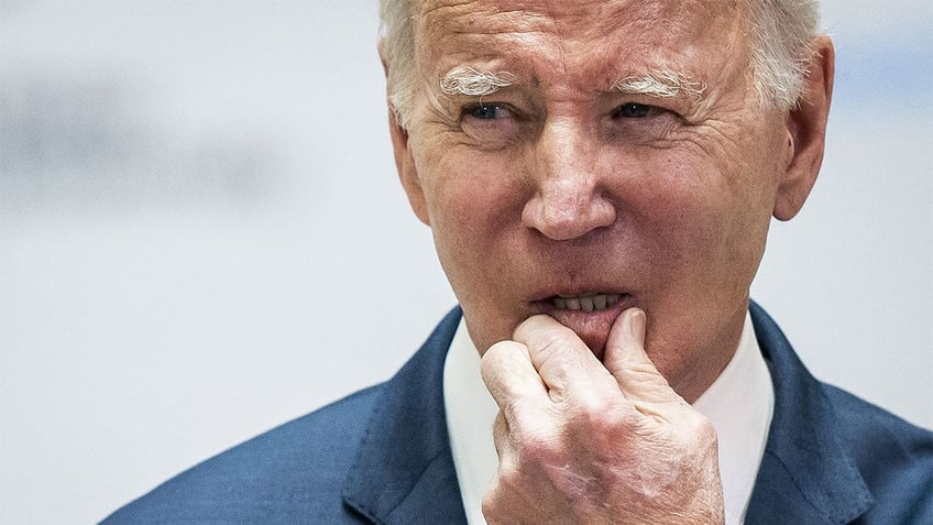 swing state voters rage against bidens performance on economy border crisis pulling for him to lose