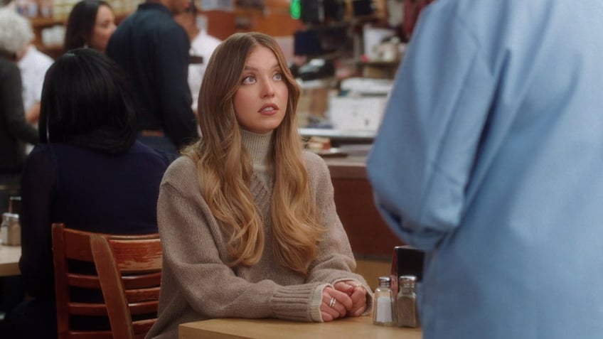 Sydney Sweeney in a scene from the "When Harry Met Sally" Hellman's Super Bowl ad