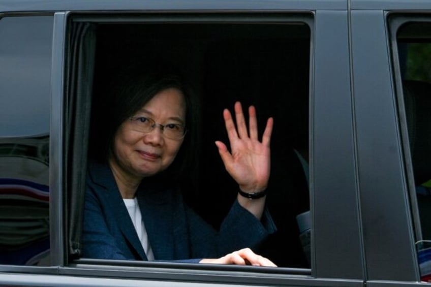 taiwan president to visit sole african ally eswatini