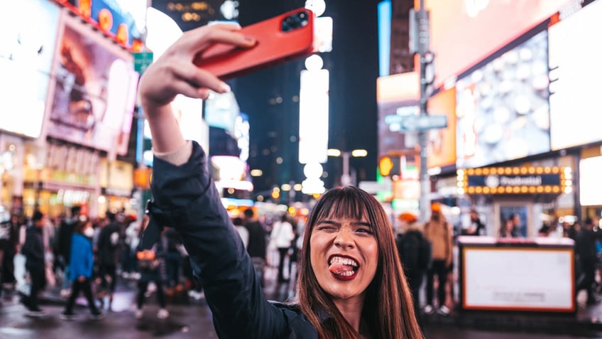 taking selfies is now considered a public health problem requires safety messaging say researchers