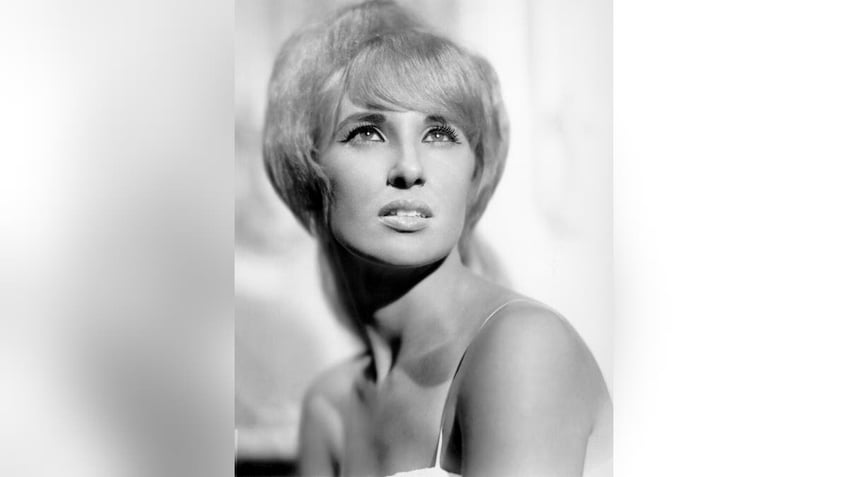 tammy wynette called ex george jones the love of her life weeks before her death daughter