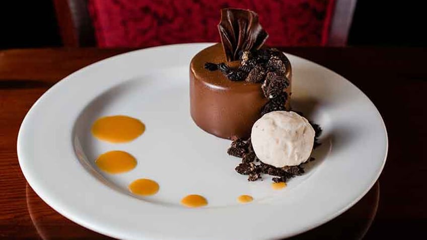 tampa landmark steak house has a sweet spot with a luxurious dining room that serves only dessert