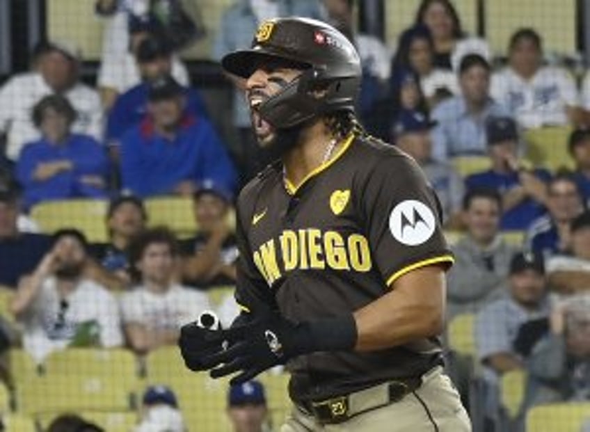 Tatis homer, 6-run inning helps Padres beat Dodgers for NLDS lead