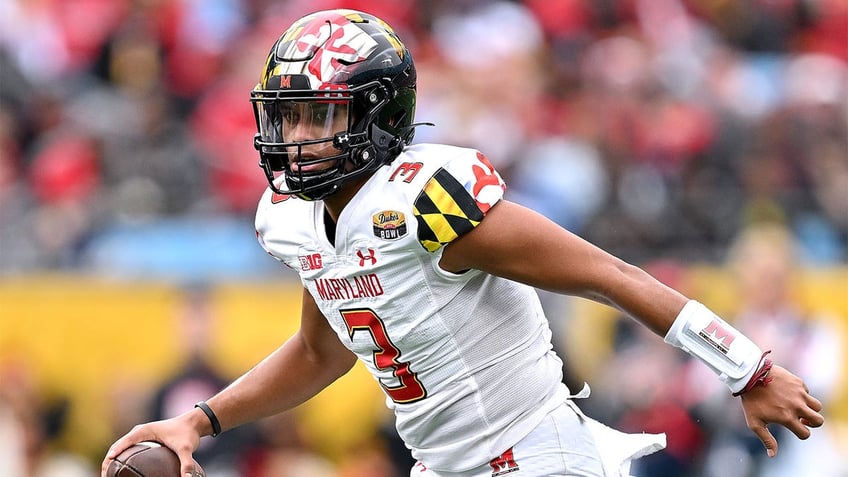 Taulia Tagovailoa plays against NC State