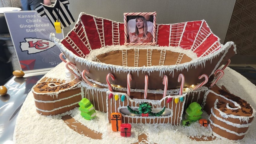 Arrowhead gingerbread stadium