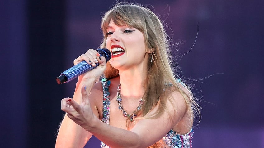 taylor swift pleads with fans after item is thrown onstage during eras tour concert it really freaks me out