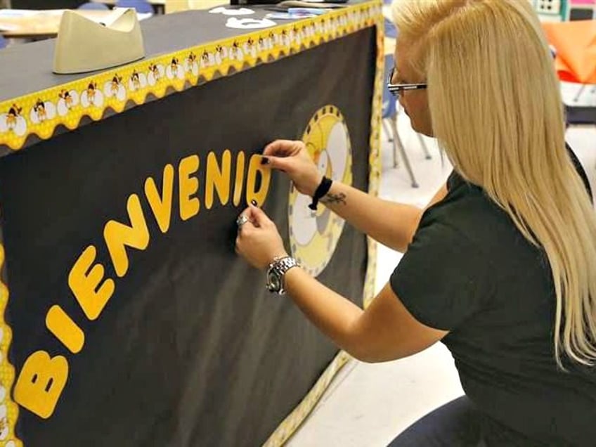 teachers union pushes the bilingual education teachers hate