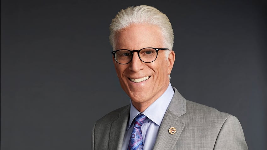 Close up photo portrait of Ted Danson