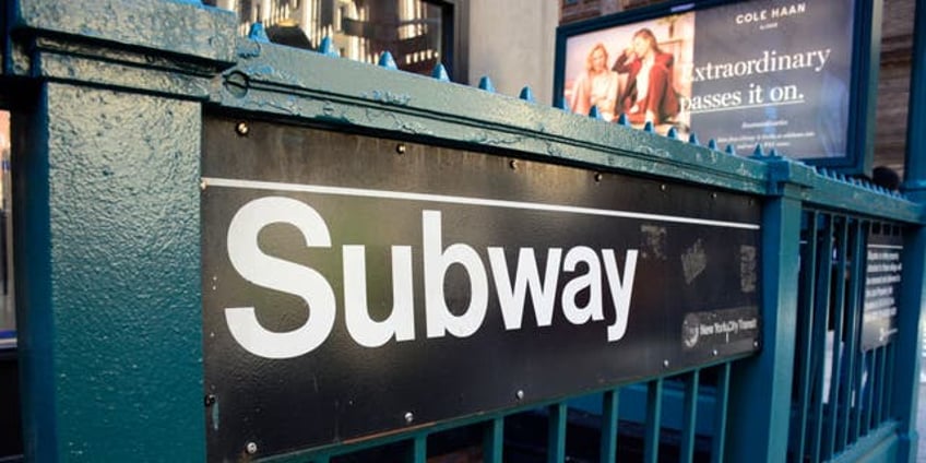 teen arrested in viral subway attack on family of tourists