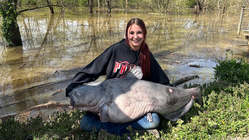 Parker-holds-record-catfish