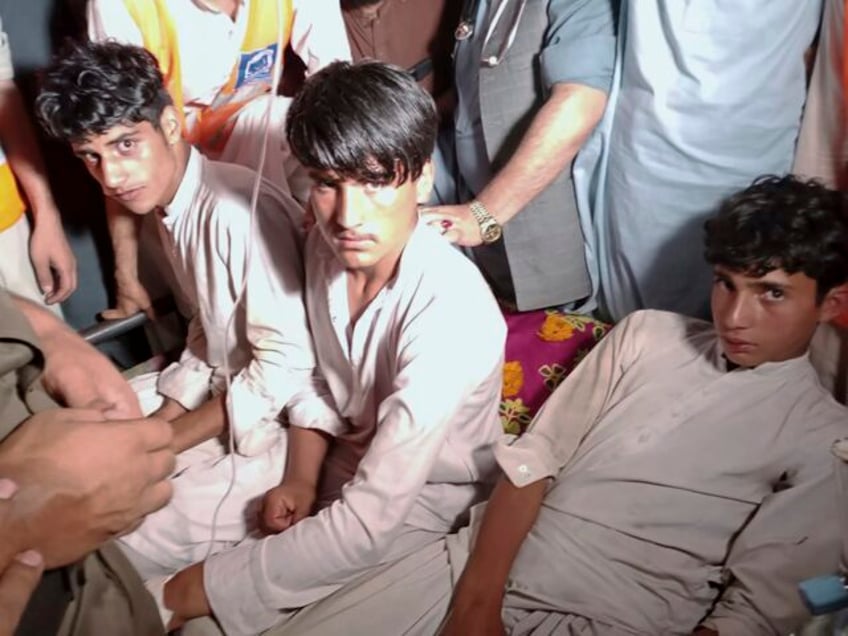 teenager rescued with 7 others from a broken cable car over a pakistan gorge says it was a miracle