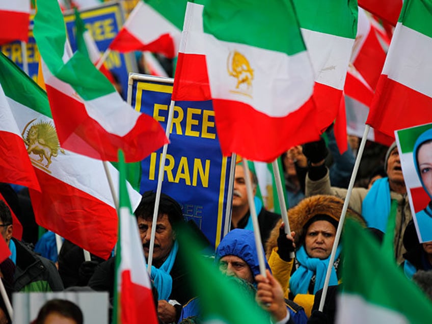 tehran outraged after italian parliament supports iranian opposition group seeking free iran