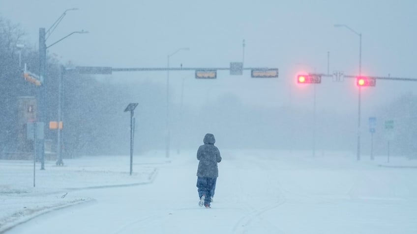 Snow in Dallas-Fort Worth area