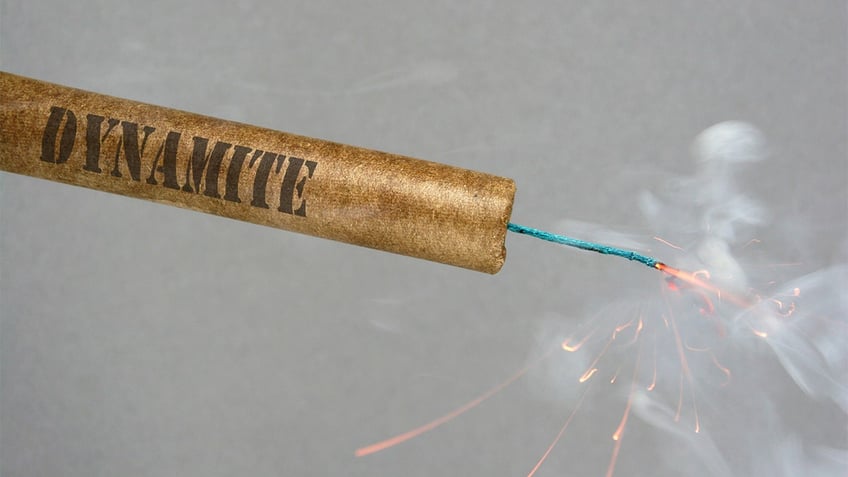 Dynamite stick