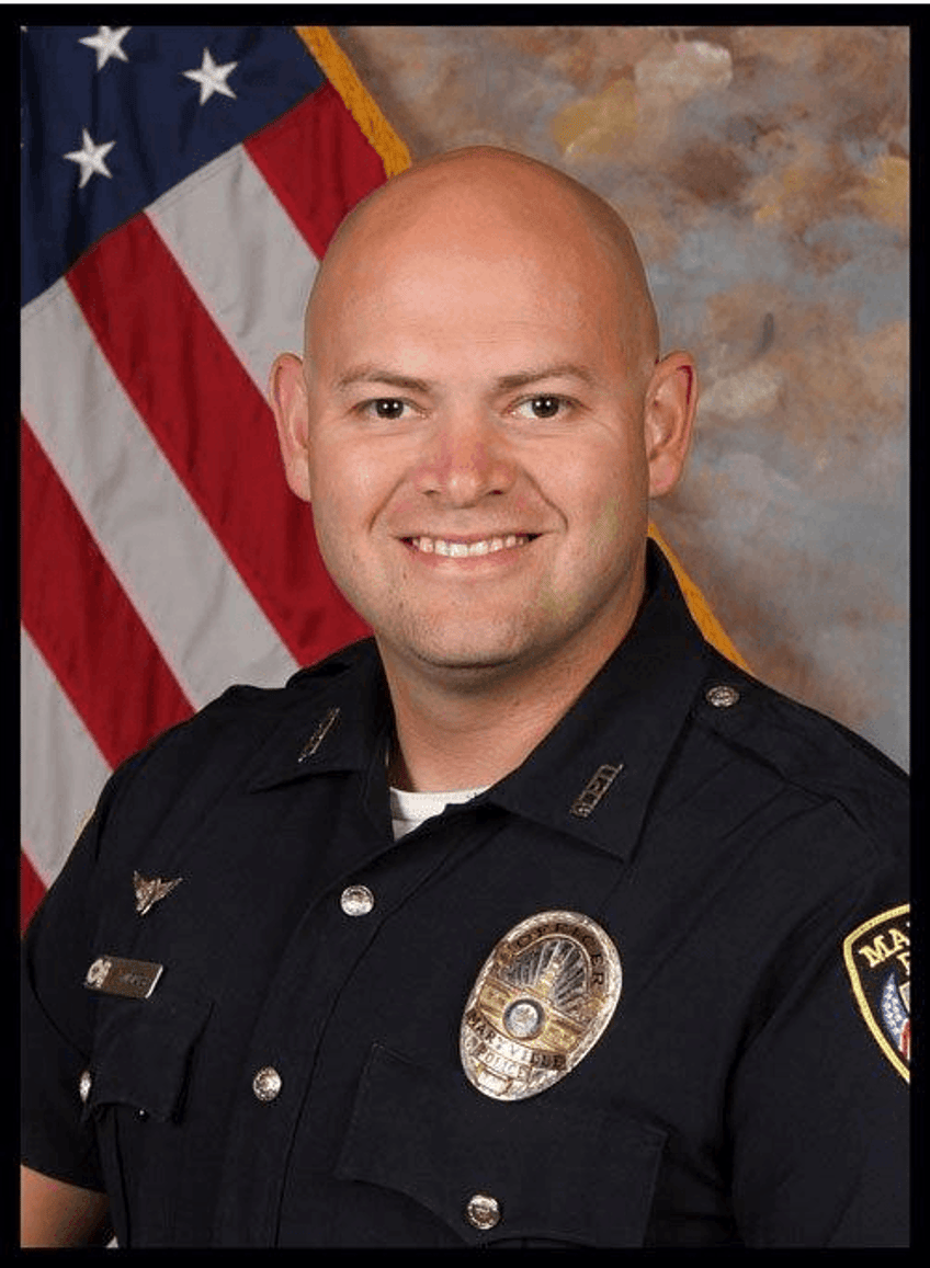 tennessee police officer killed responding to domestic violence call