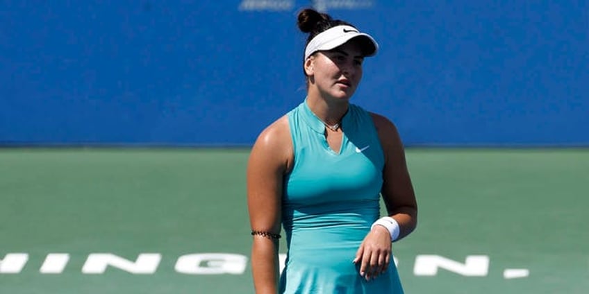 tennis star bianca andreescu shouts in frustration at citi open over heckling fan shut up