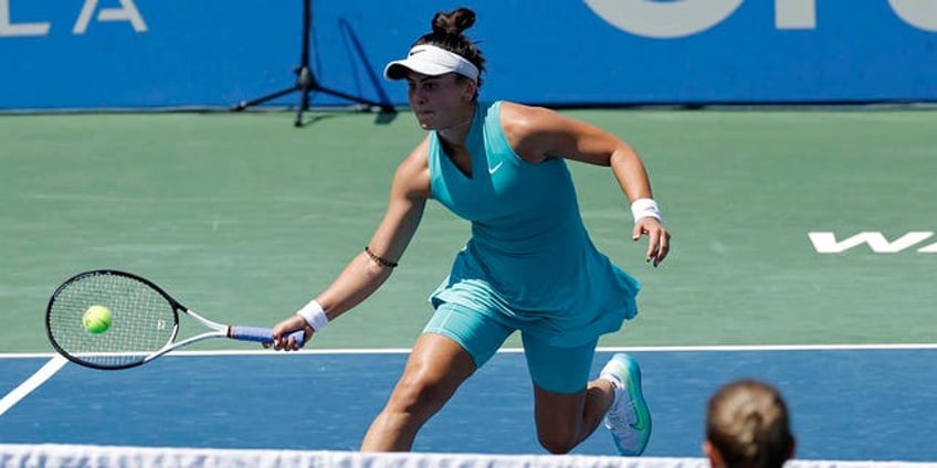 tennis star bianca andreescu shouts in frustration at citi open over heckling fan shut up