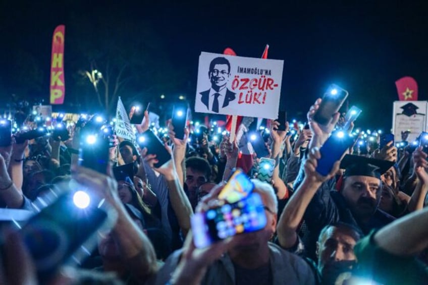 Tens of thousands of people took part in a rally in Istanbul for jailed opposition party m