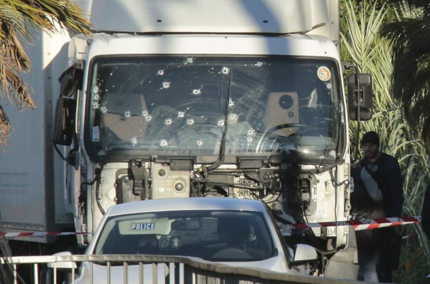 terror truck crashes into crowd celebrating bastille day at least 80 dead