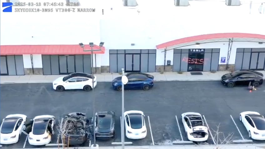 Las Vegas Tesla repair shop vandalized, vehicles damaged