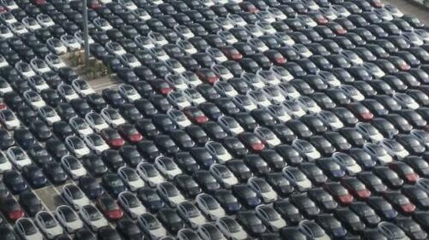 tesla to offer company update with tuesdays earnings report what to watch