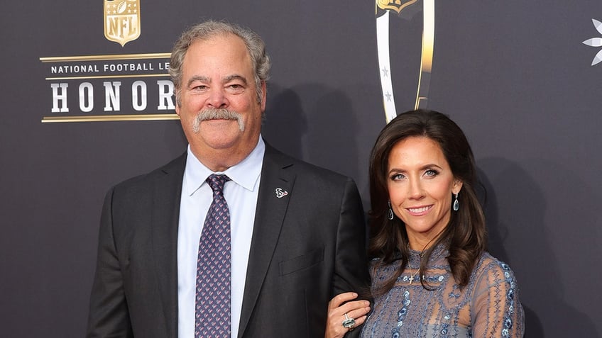 Cal and Hannah McNair on red carpet