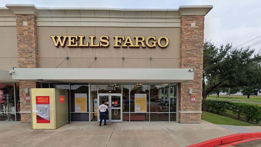 Wells Fargo bank in Houston
