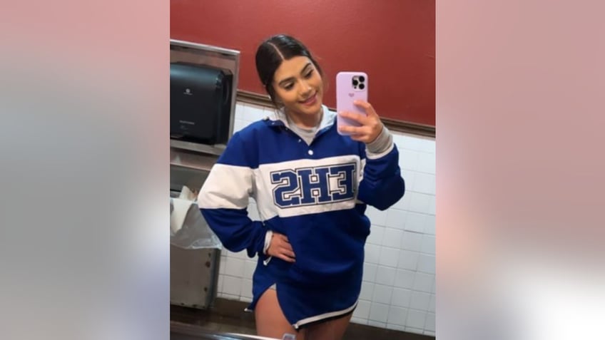 texas cheerleader 16 found dead in apartment bathtub believed murdered i dont understand